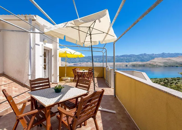 1 Bedroom Lovely In Bosana * 科兰