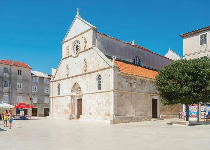 1 Bedroom Lovely In Bosana 科兰