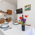 Daire 1 Bedroom Lovely In Bosana *