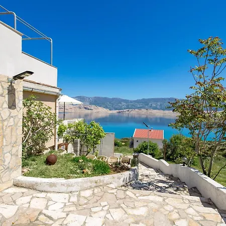 Gorgeous In Bosana With House Sea View Apartmán